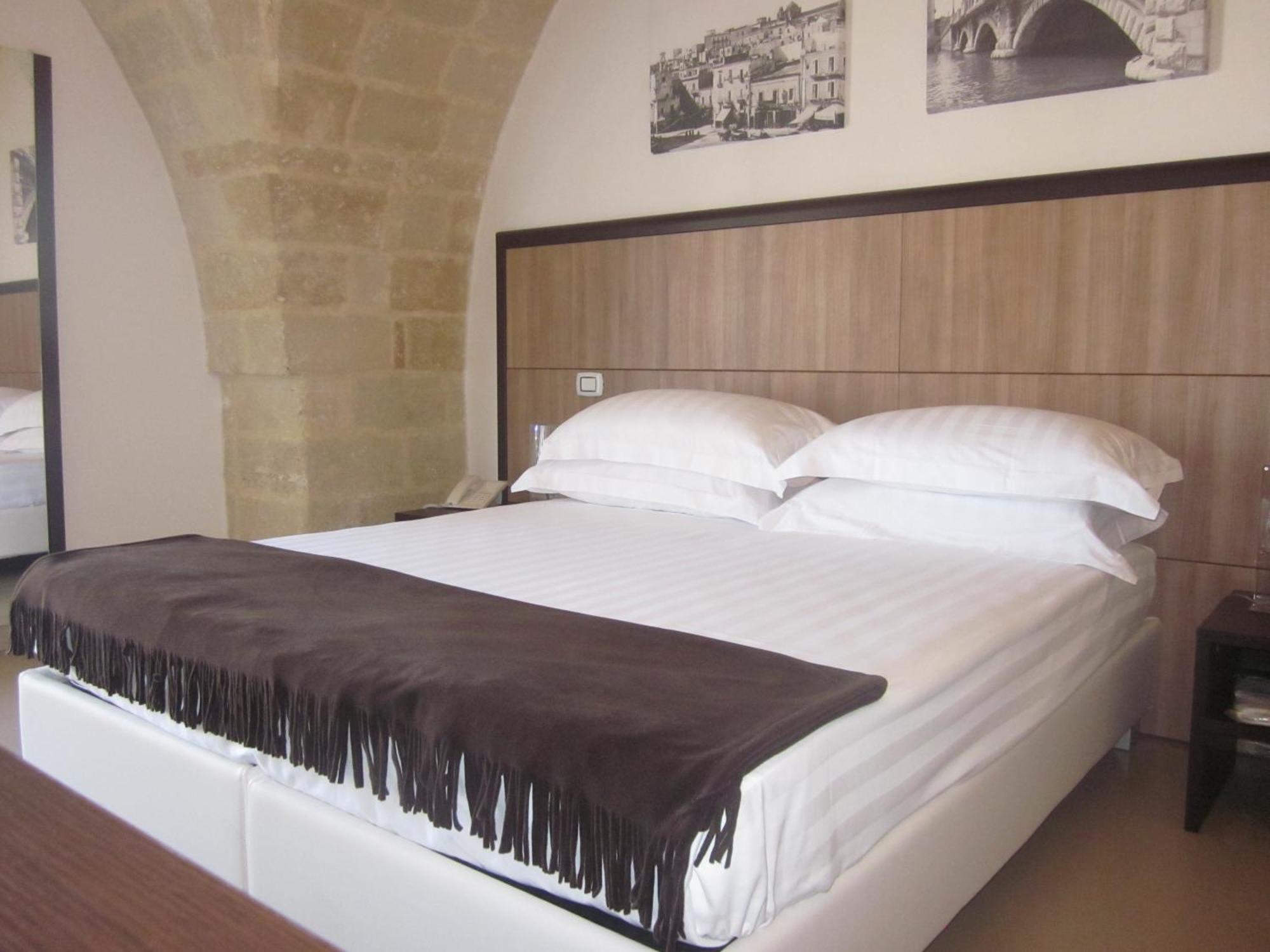 Albergo Del Sole Таранто Экстерьер фото