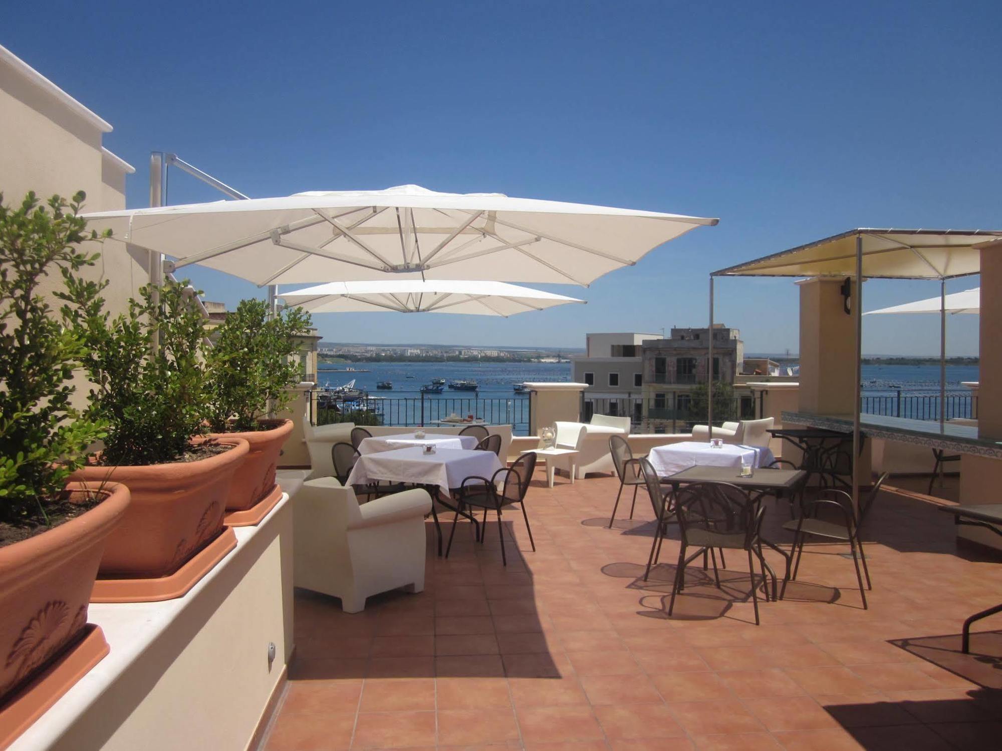 Albergo Del Sole Таранто Экстерьер фото